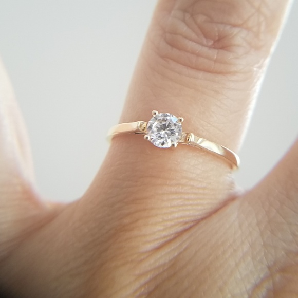 Jewelry - 14k Yellow gold Engagement Promise Ring